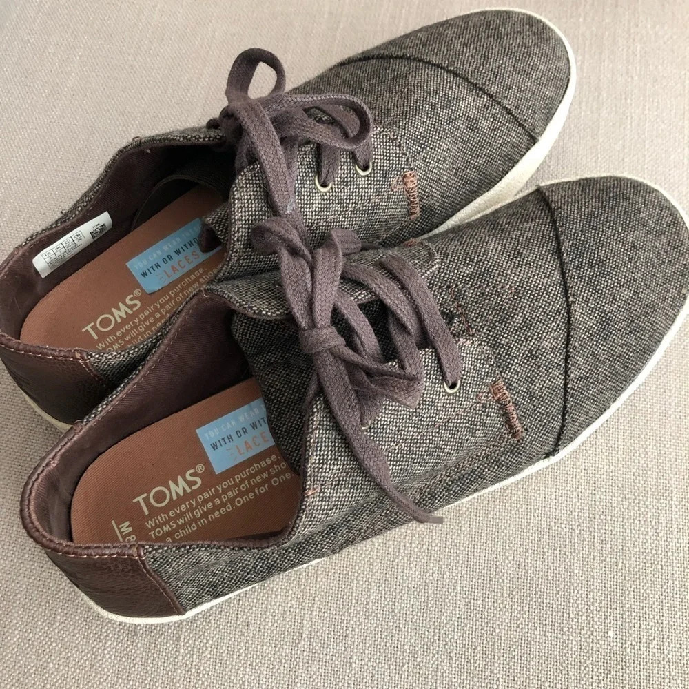 Toms Men’s Gray and Brown Sneakers